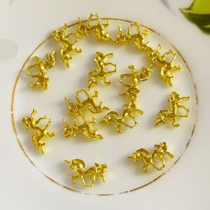 Gold Tone Unicorn nail charms  14 pieces!